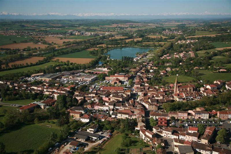 Le Gite De La Riviere - Samatan Extérieur photo